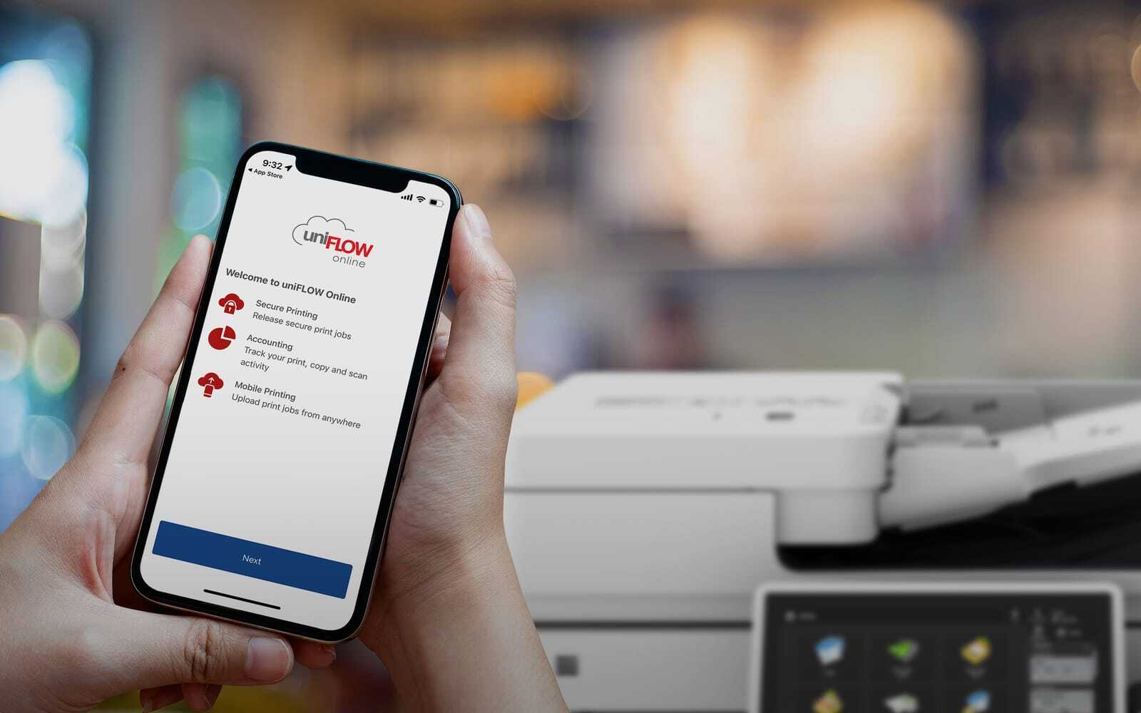 5 Quick Reasons to Use uniFLOW Online in a Hybrid Work Environment
